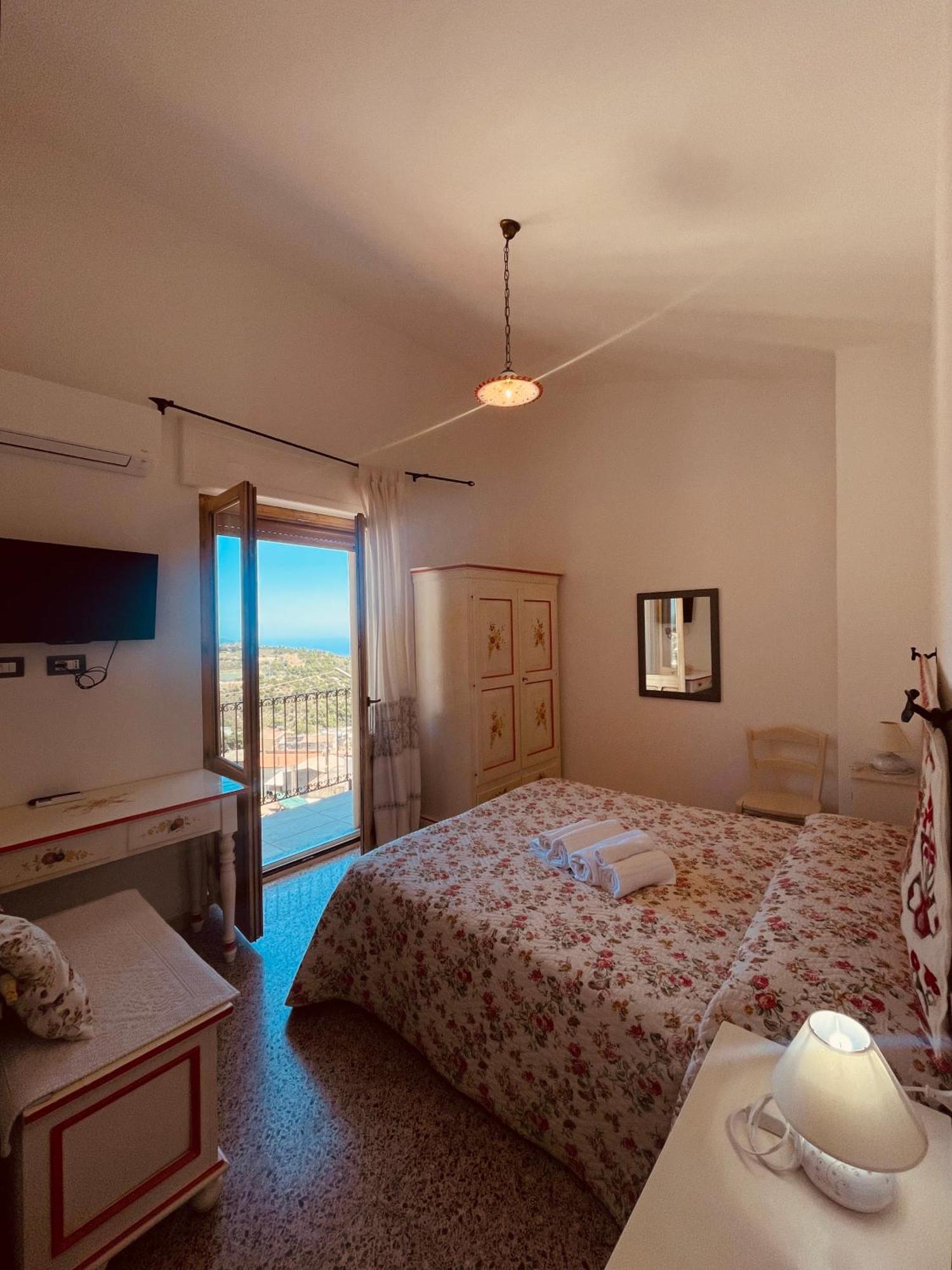 B&B Aria Ona Виллагранде-Стризайли Экстерьер фото
