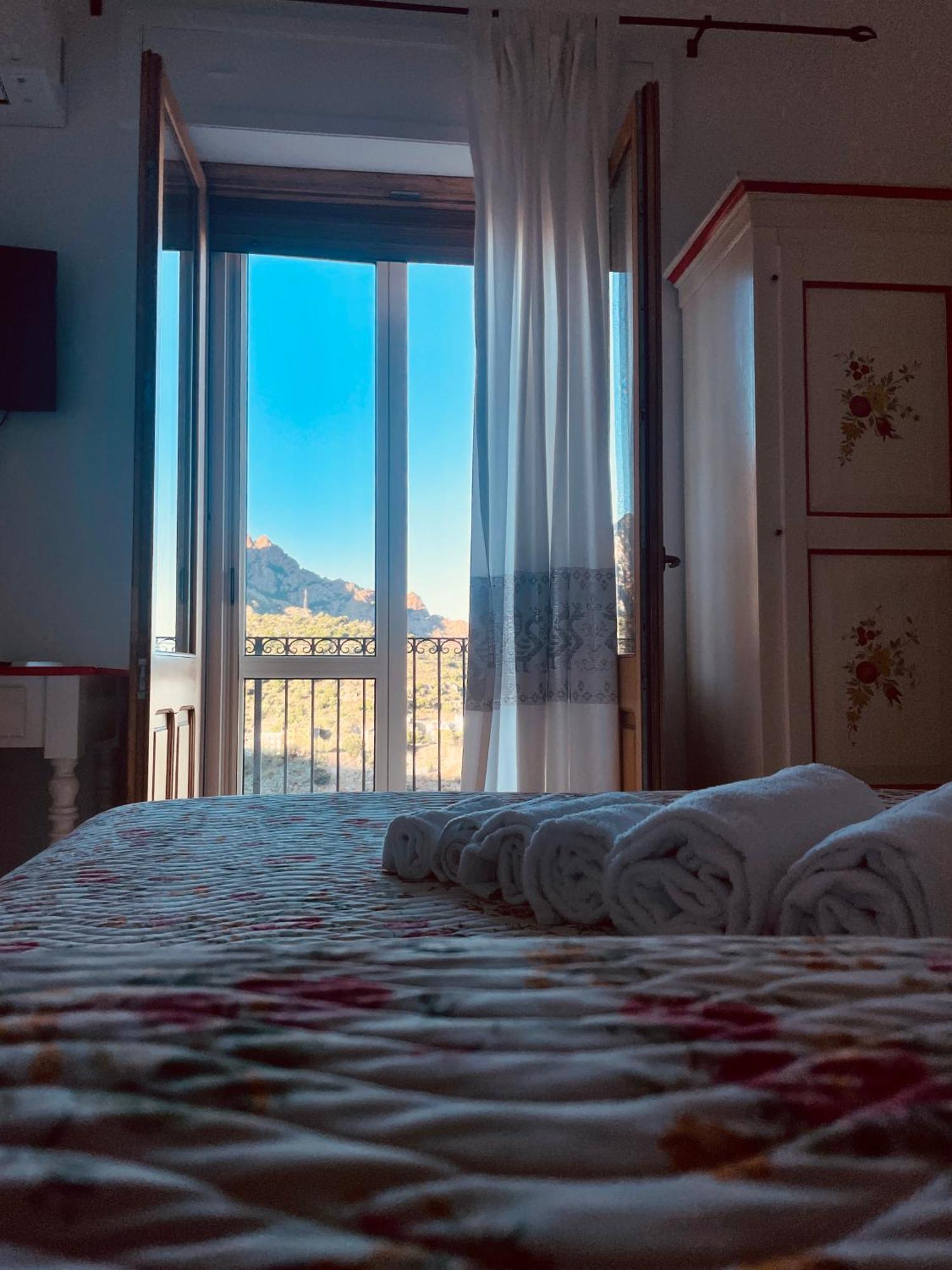 B&B Aria Ona Виллагранде-Стризайли Экстерьер фото